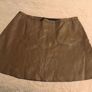 BCBG leather looking mini skirt. S